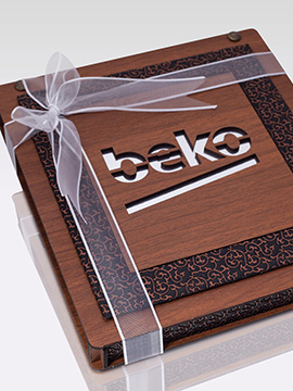 E-şeker Wooden Box Praline Chocolates