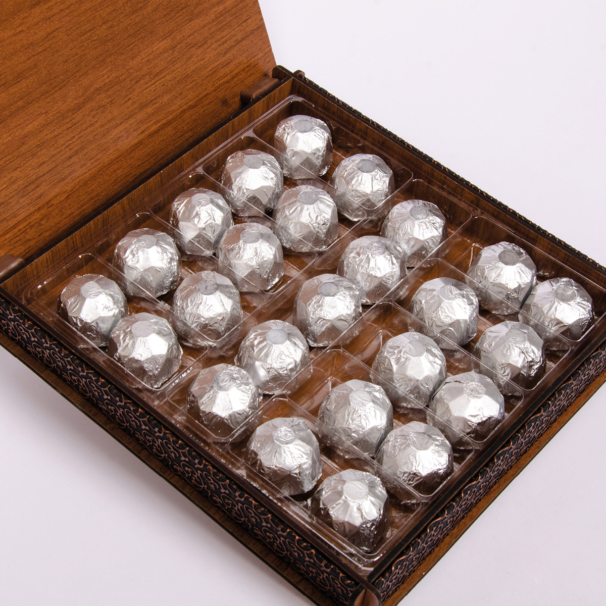 Coffret Luxe En Bois Personnalise | 25 pralines chocolats